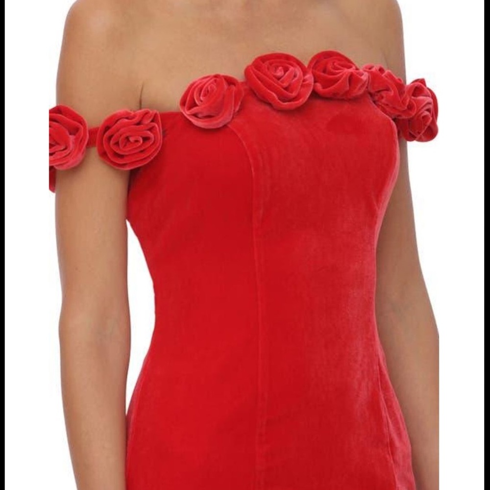 Avec Les Filles Rosette Velvet Off The Shoulder Mini Dress - Picture 2 of 7
